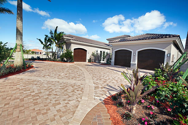 Best Driveway Pavers Near Me  in Bensenvle, IL